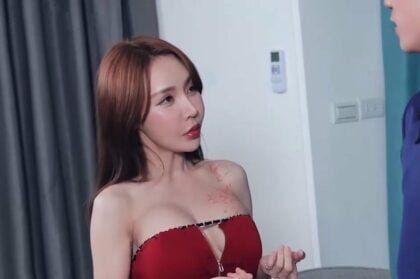 Chịch nhau với em gái vú khủng dễ thương khi lần đầu gặp nhau