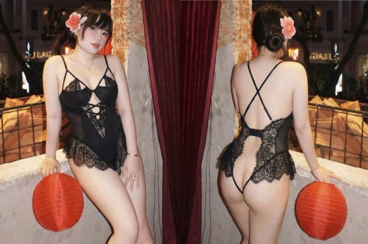 Mỗi lần ân ái em đều chọn bộ trang phục sexy mới